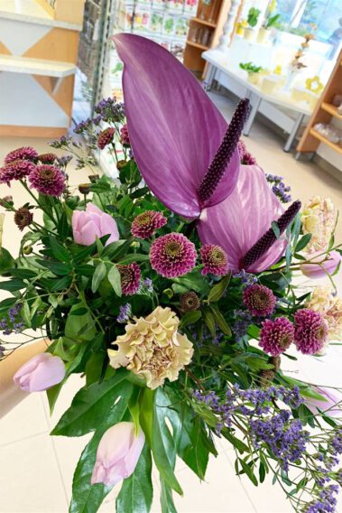 Blumenstrauß roas-hell