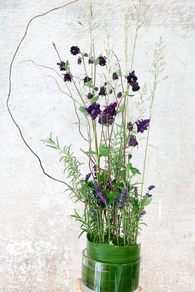 Tischgesteck mit Lavendel